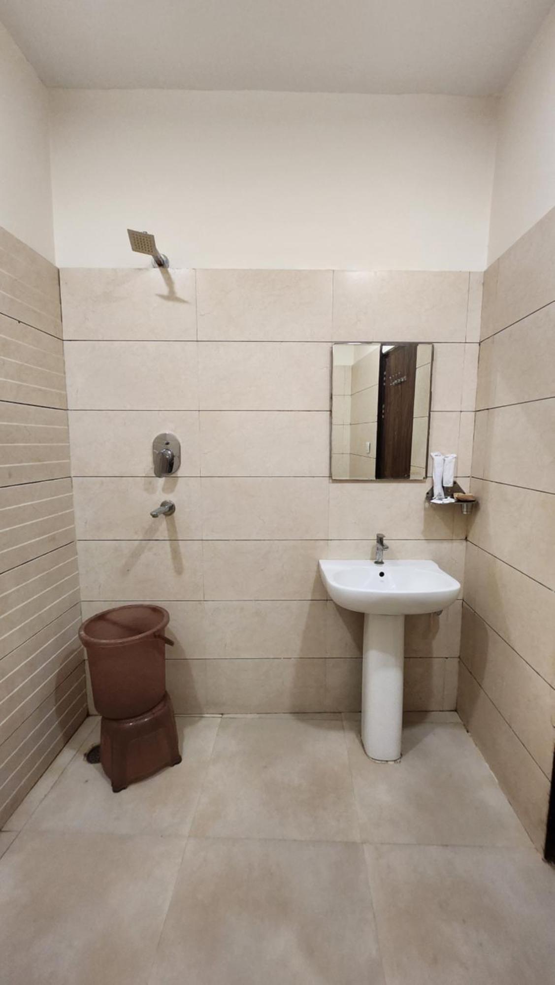 Hotel Krishna'S Near Golden Temple Amritsar Zewnętrze zdjęcie
