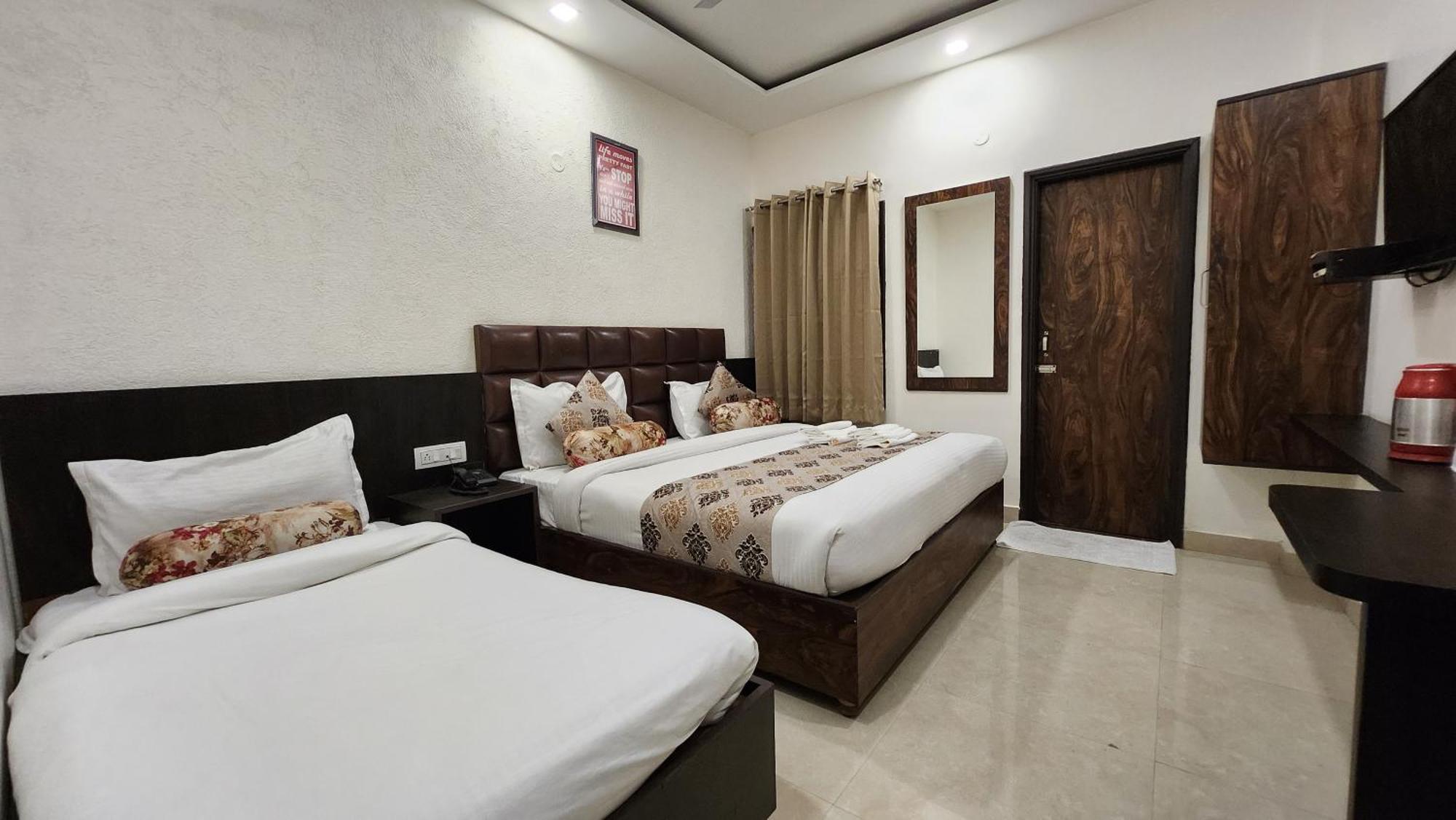 Hotel Krishna'S Near Golden Temple Amritsar Zewnętrze zdjęcie
