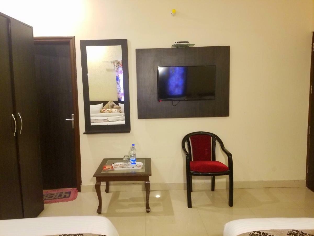 Hotel Krishna'S Near Golden Temple Amritsar Zewnętrze zdjęcie